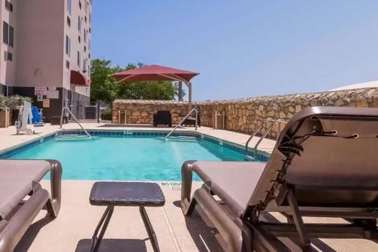 Comfort Suites El Paso Airport Esterno foto