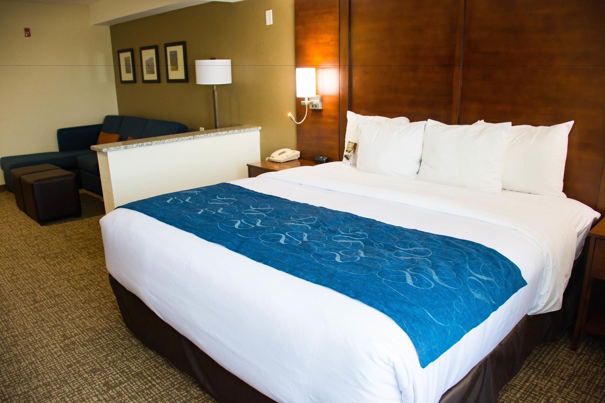 Comfort Suites El Paso Airport Esterno foto