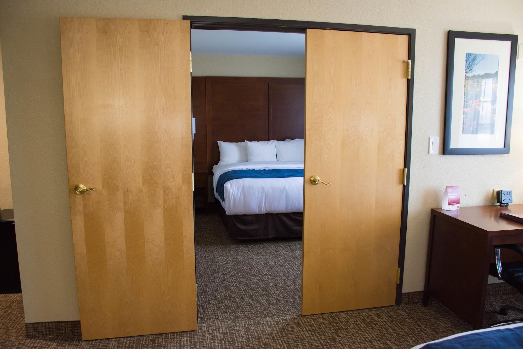 Comfort Suites El Paso Airport Esterno foto