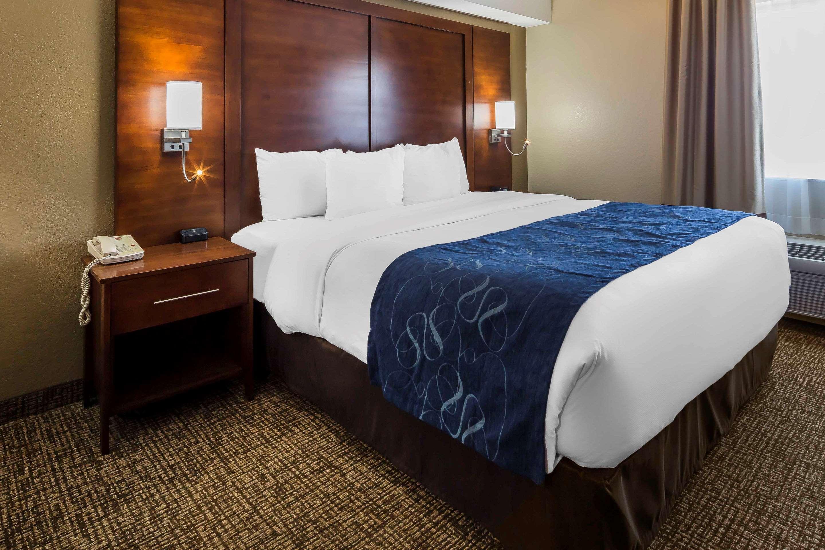 Comfort Suites El Paso Airport Esterno foto