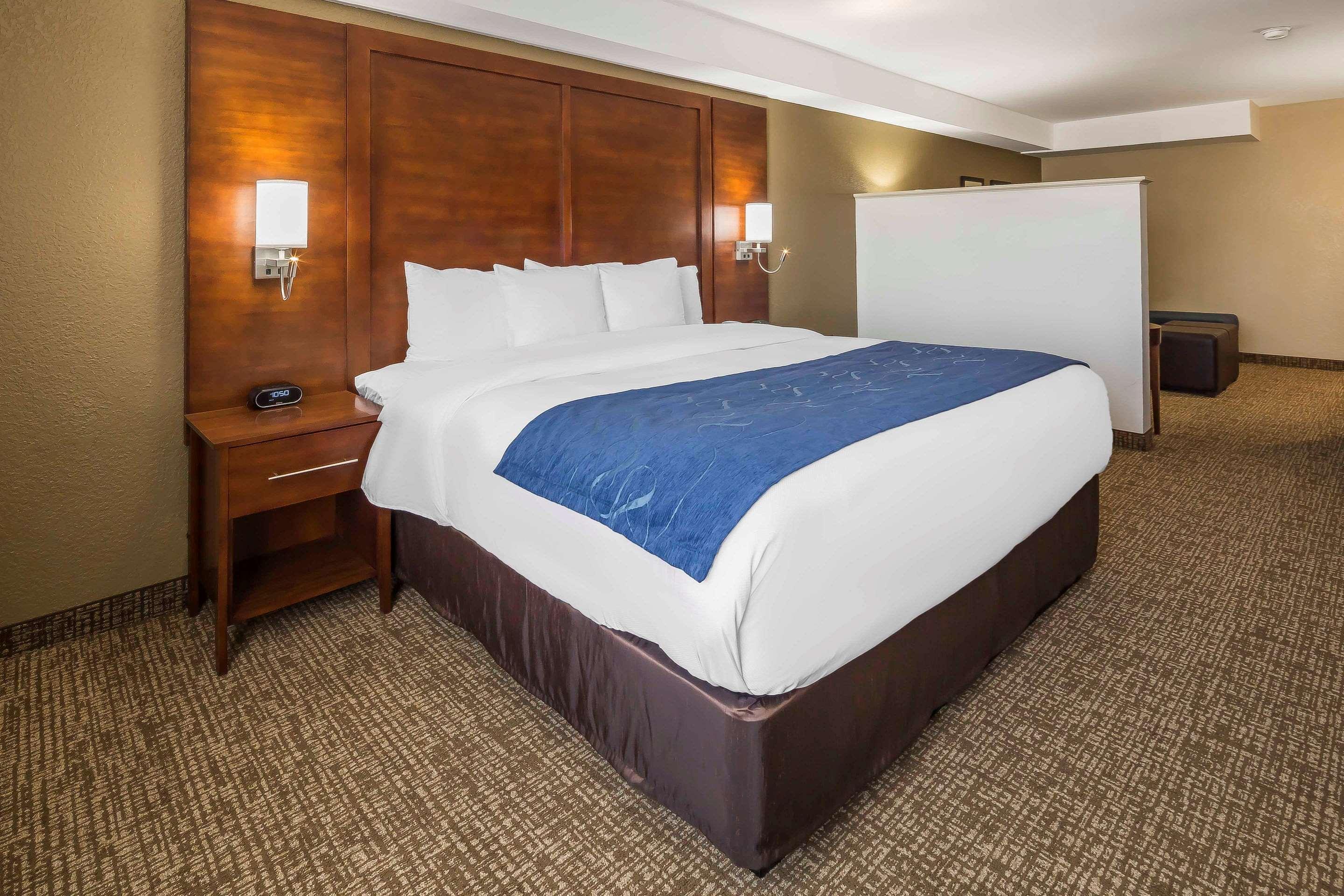 Comfort Suites El Paso Airport Esterno foto