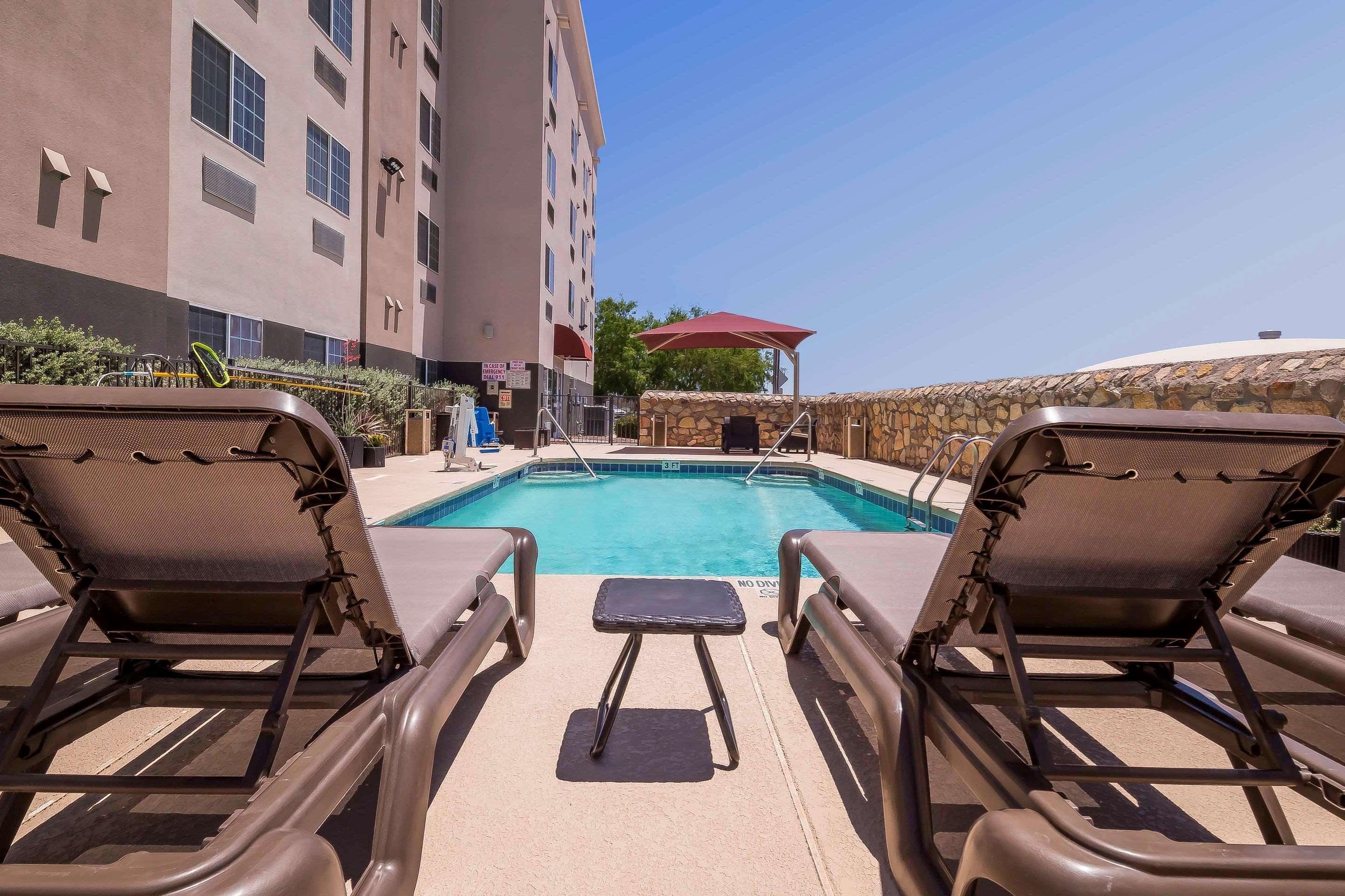 Comfort Suites El Paso Airport Esterno foto